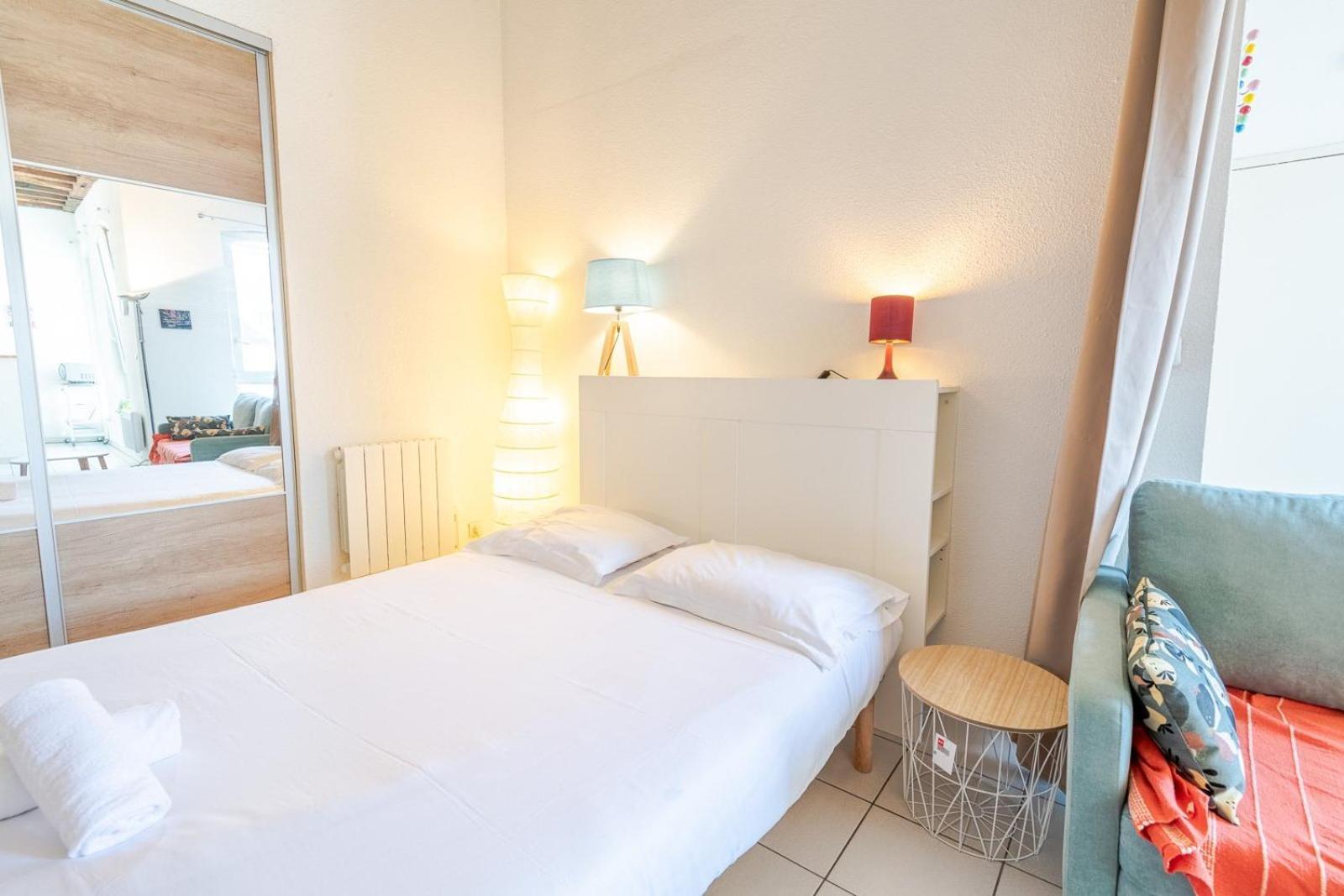 Apartamento Au Coeur Des Halles Tours Exterior foto