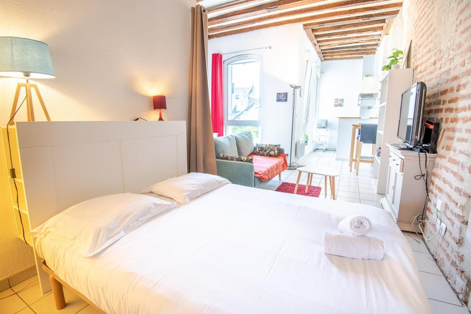 Apartamento Au Coeur Des Halles Tours Exterior foto