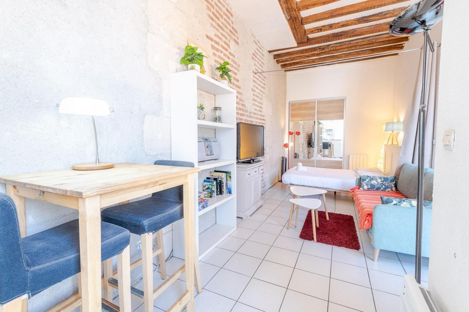 Apartamento Au Coeur Des Halles Tours Exterior foto
